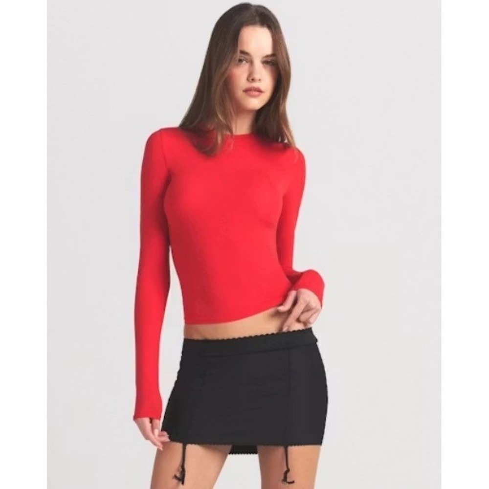 Skims Fits Everybody‎ Long Sleeve T-Shirt Womens S Cherry Red Romantic Basic EUC